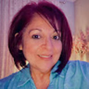 Meet your Posher, Connie